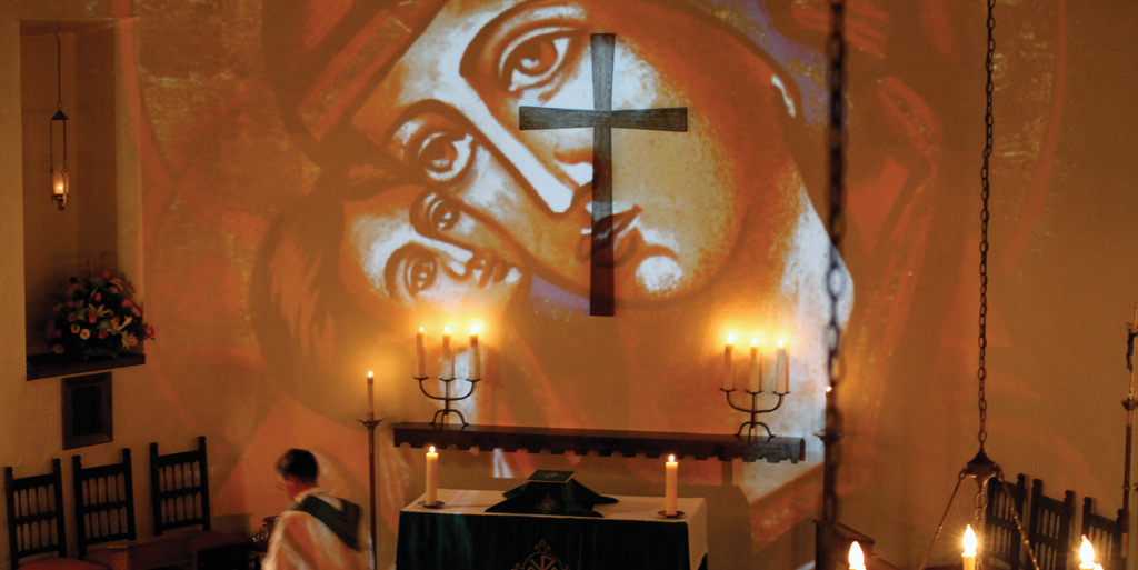 Cathedral Dressed for a Mishkhah Service